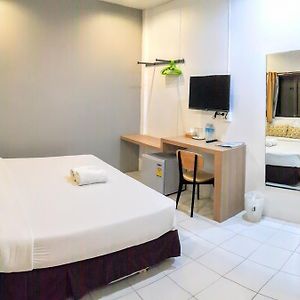 Standard Zimmer mit Kingsize-Bett